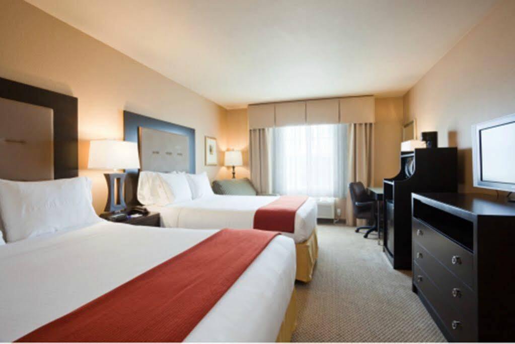Holiday Inn Express & Suites Jackson/Pearl International Airport Exteriör bild